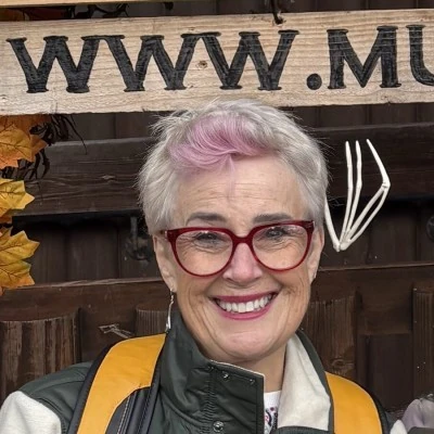 Lesley Sewell